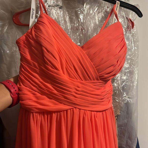Coral special occasion gown - Picture 2 of 3